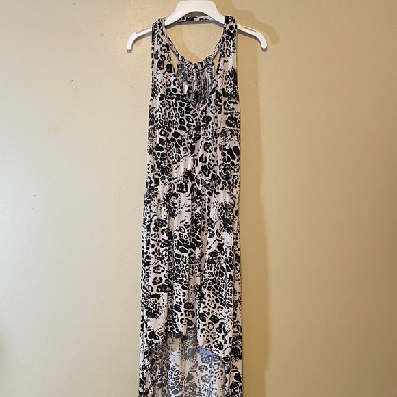 Elegant Animal Print High Low Dress - Picture 1 of 6